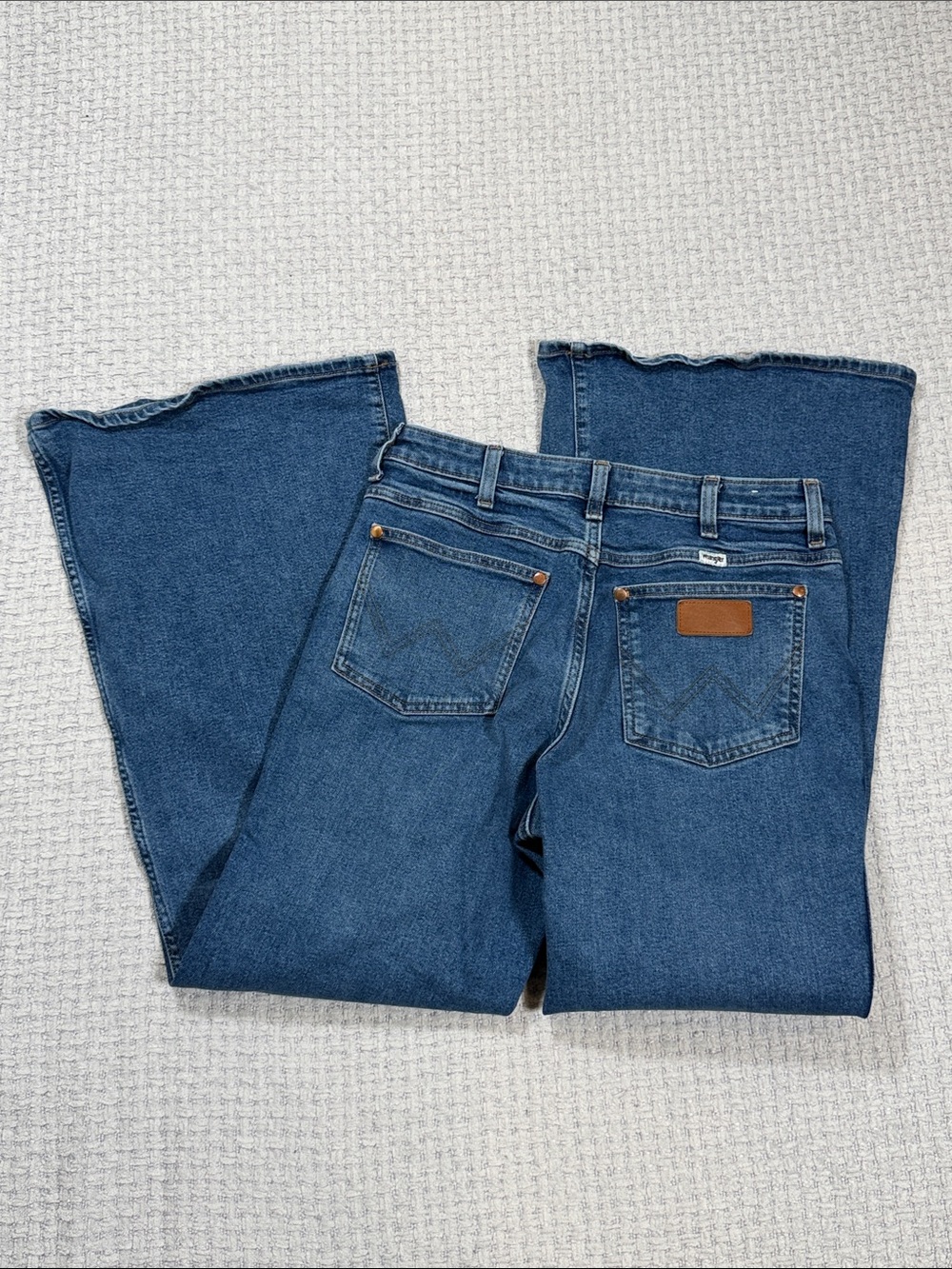 Women’s Wrangler Wanderer High Rise Flare Denim Jeans Size 28